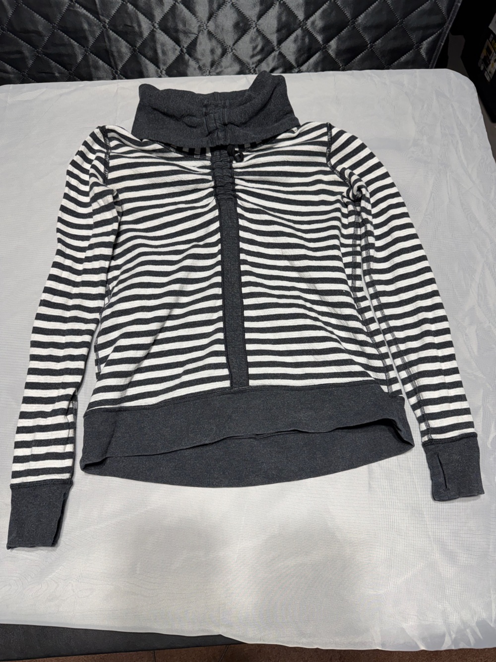 Lululemon In A Cinch Striped and Grey Reversible Pullover‎
